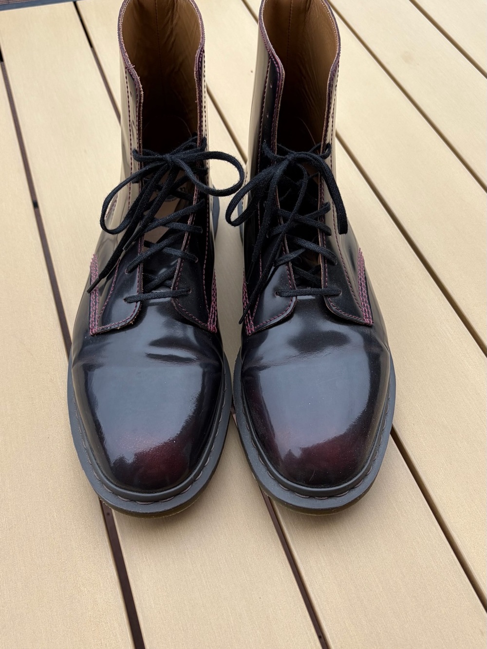 Dr. Martens Men's Lace-Up Chukka Boots in Burgundy/Black